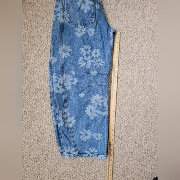 Free People Good Luck Printed Barrel Jeans size 26 - Picture 6 of 7